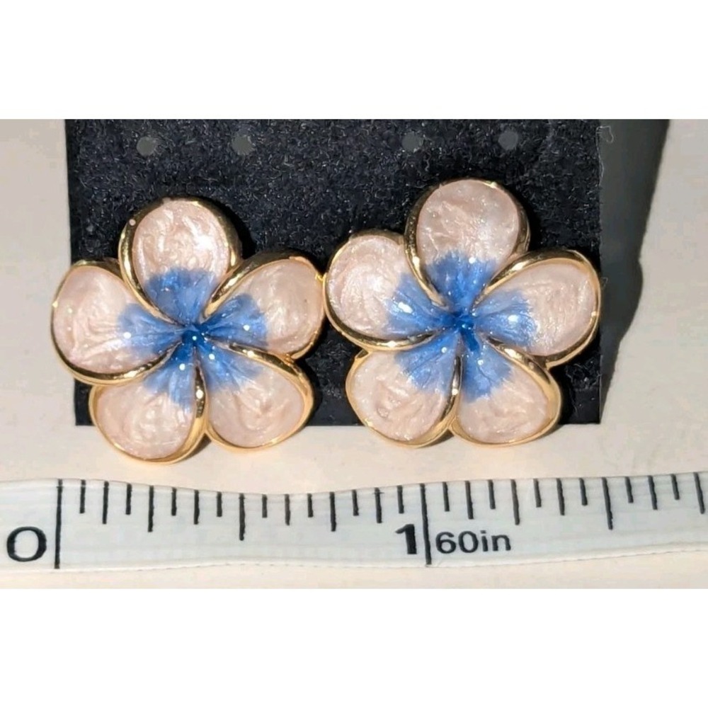 RDH Enamel Plumeria Flower Stud Earrings Gold Tone Hawaiian Tropical EUC Floral - Picture 7 of 8
